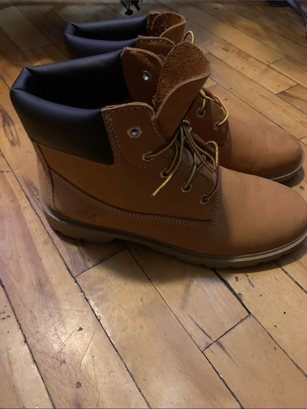 Boys Size 7 Timberland Leather Boots